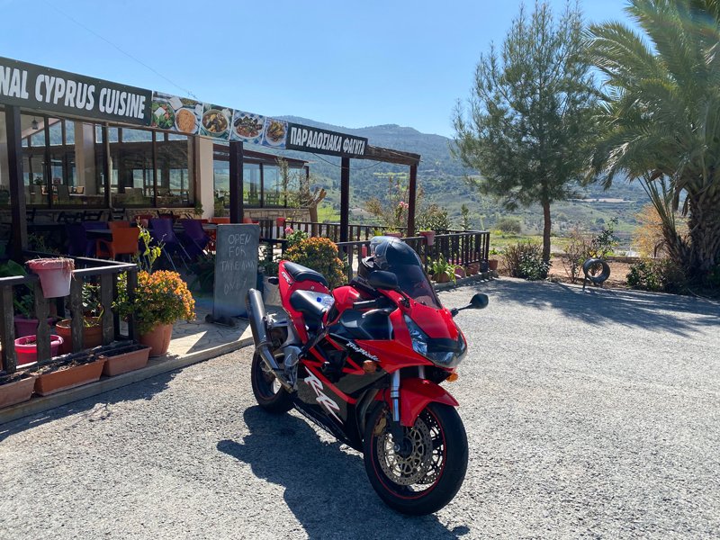 Extreme View Cafe Road